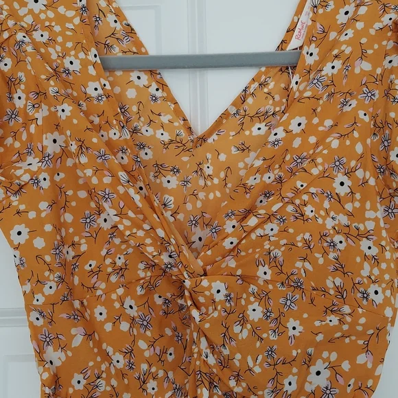 Free w/ the purchase of 2 or more items - Picture 3 of 7